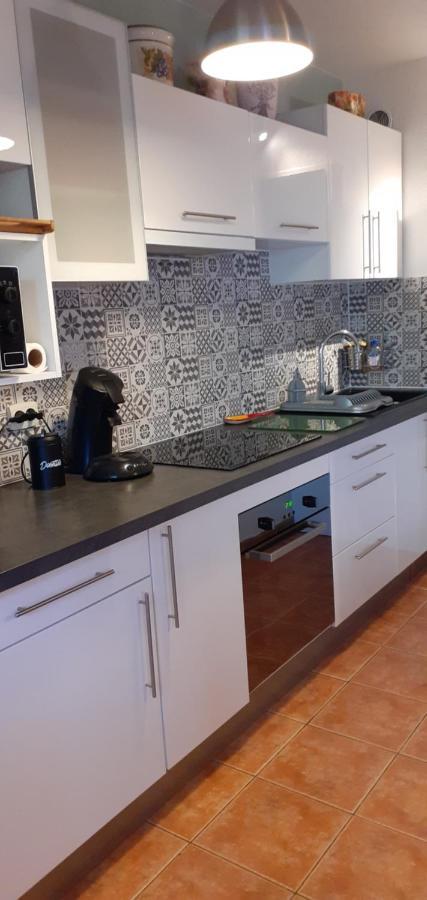 Les Romarins Appartement Climatise La Seyne-sur-Mer Esterno foto