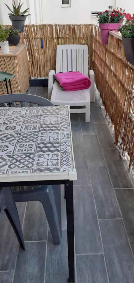 Les Romarins Appartement Climatise La Seyne-sur-Mer Esterno foto